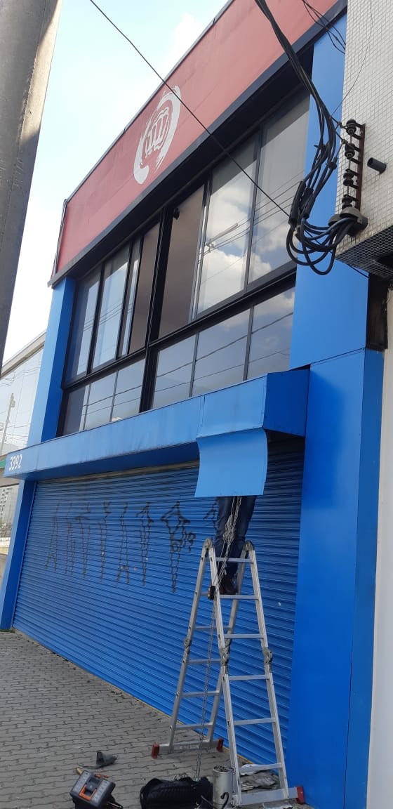 manutenção porta automatica de enrolar.jpg